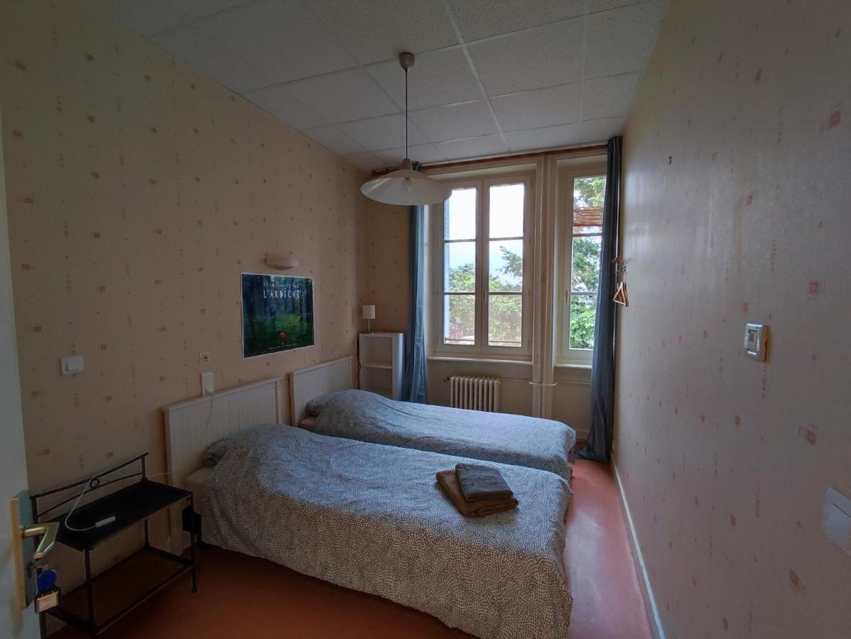 Gite D'Etape Et De Groupe Du Clos Saint Roch Viviers Dış mekan fotoğraf