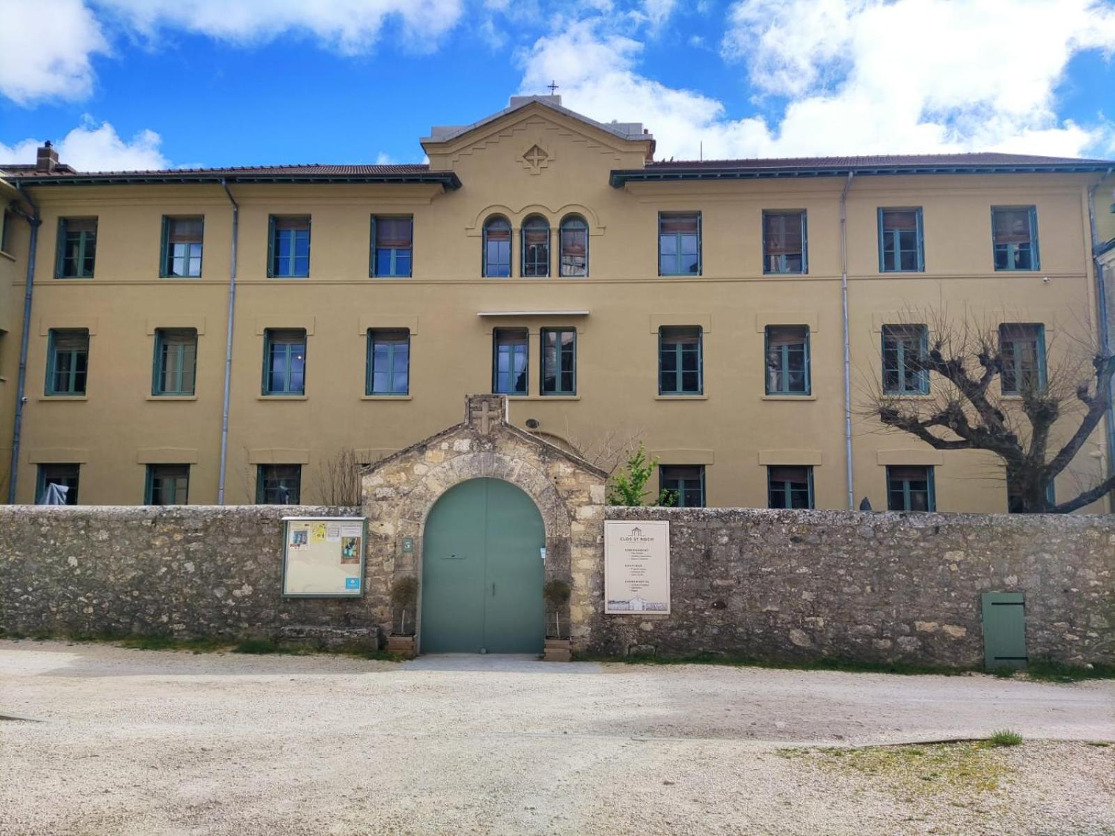 Gite D'Etape Et De Groupe Du Clos Saint Roch Viviers Dış mekan fotoğraf